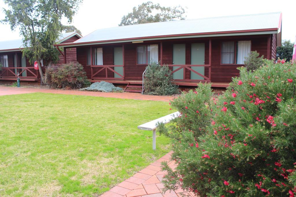 Aussie Cabins Hotel Dubbo Habitación foto